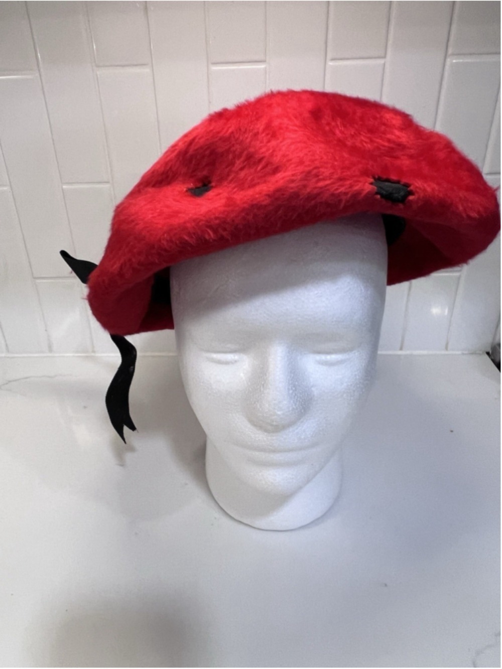 Mr John Jr Vintage Women’s Hat - Red And Black Beret 1960s